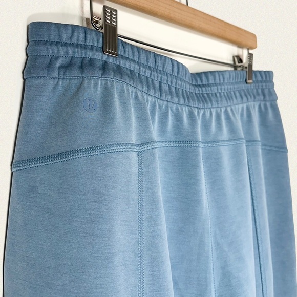 Lululemon Softstreme High-Rise Straight-Leg Cropped Pant - Picture 7 of 8